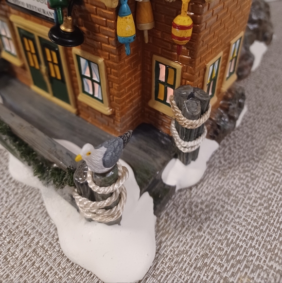 Dept 56 Candlerock Lighthouse Restaurant The Original Snow Village #55045 2001 - Picture 11 of 14